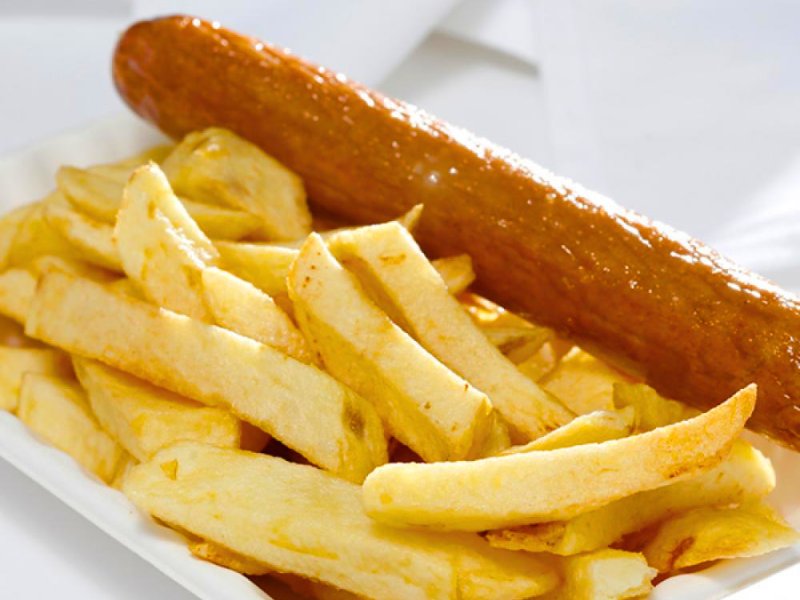 1 Jumbo Sausage and Chips