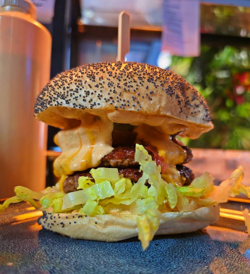 Double Classic Burger
