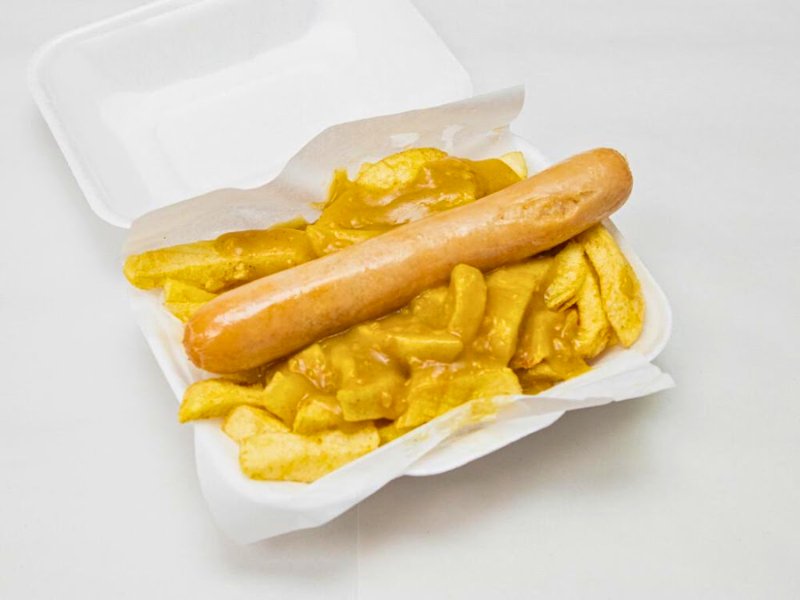 1 Jumbo Sausage, Chips and Curry Sauce